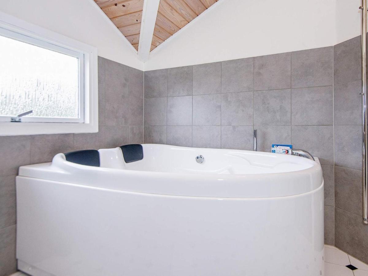 6 Person Holiday Home In R M Bolilmark 외부 사진